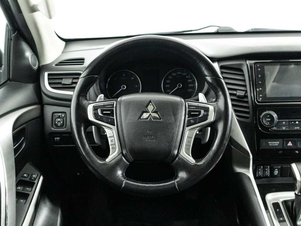 Mitsubishi Pajero Sport 2018 года с пробегом. Фото: #20