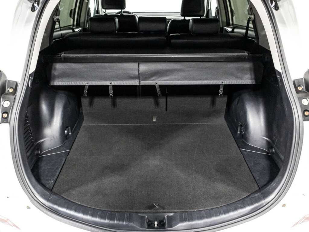 Toyota RAV4 2017 года с пробегом. Фото: #14
