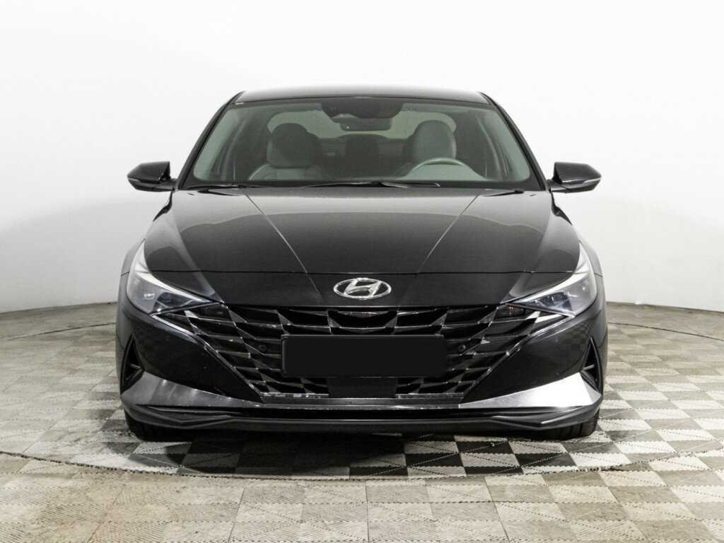 Hyundai Elantra 2021 года с пробегом. Фото: #1