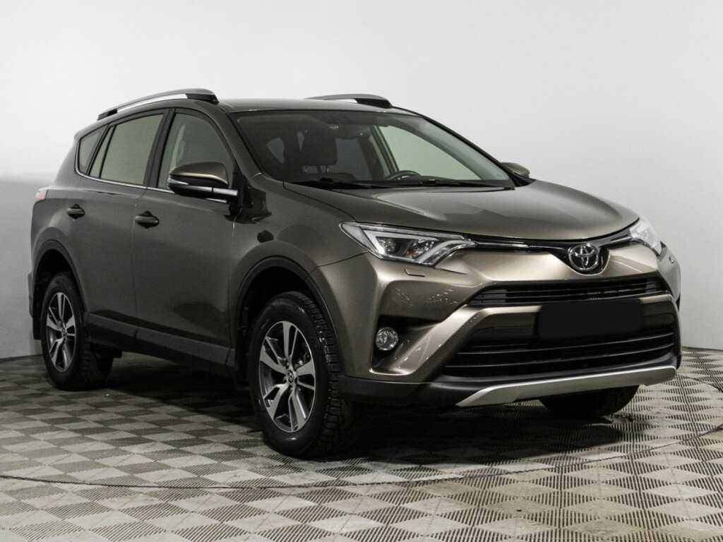 Toyota RAV4 2015 года с пробегом. Фото: #2