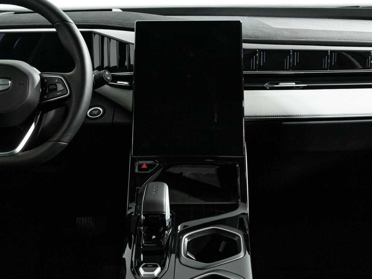 Geely Atlas 2024 года с пробегом. Фото: #13