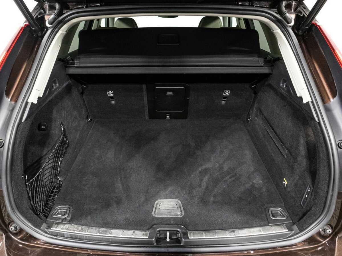 Volvo XC60 2018 года с пробегом. Фото: #14