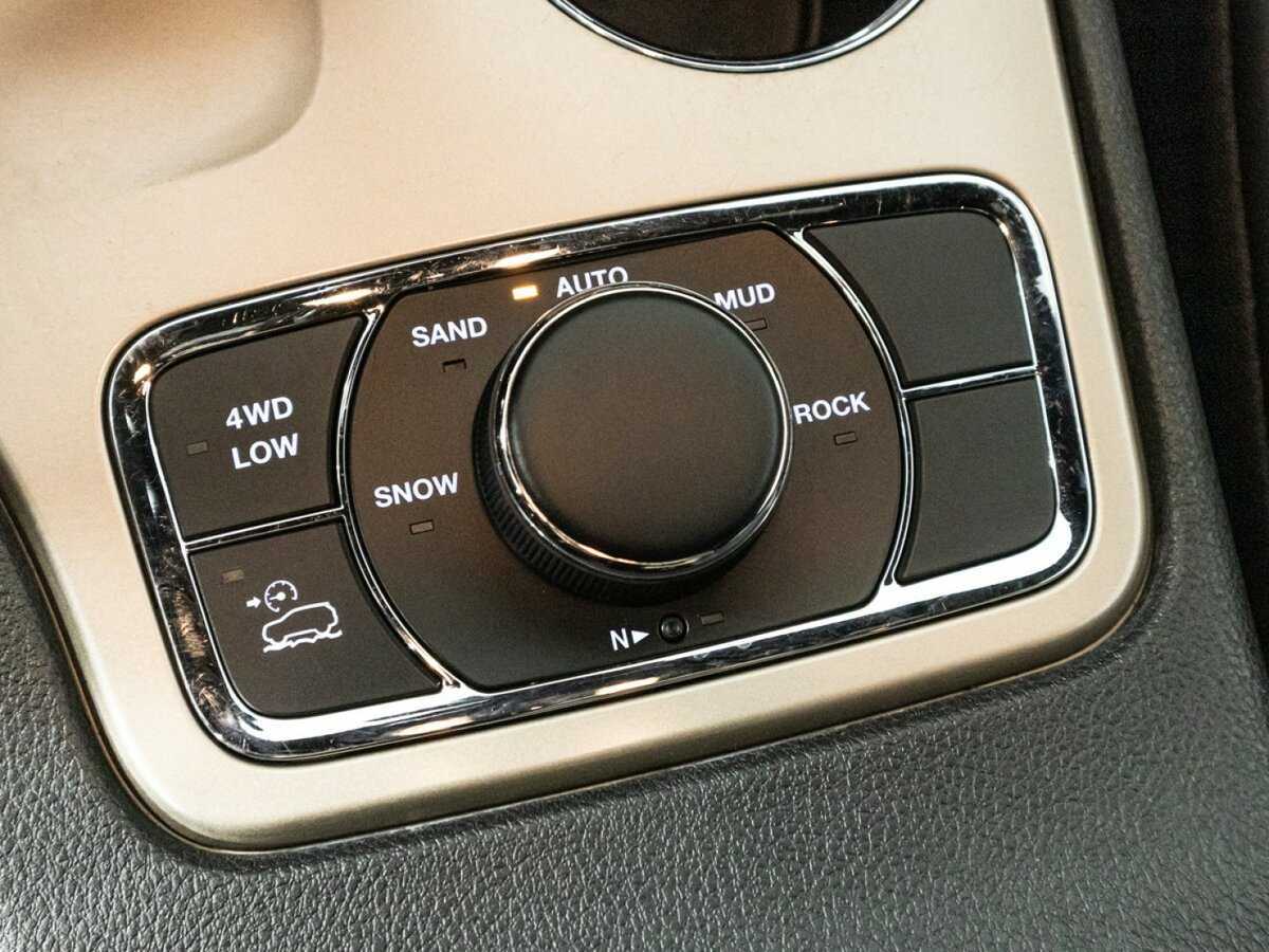 Jeep Grand Cherokee 2014 года с пробегом. Фото: #21