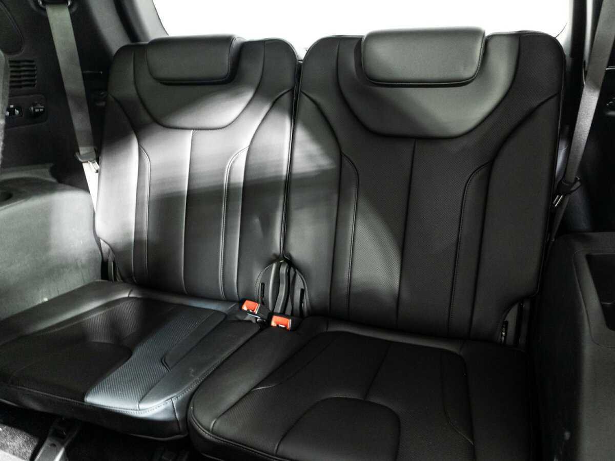 Hyundai Santa Fe 2019 года с пробегом. Фото: #15