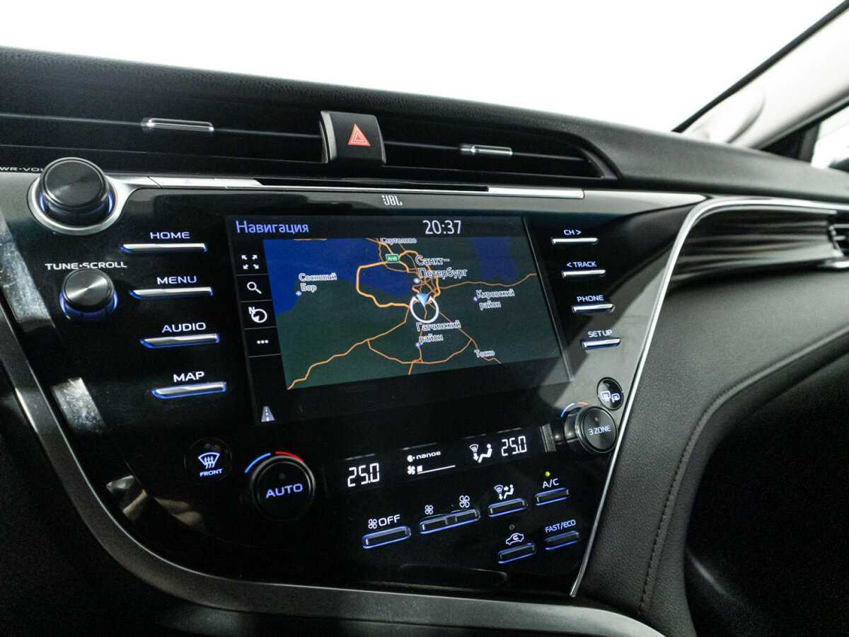 Toyota Camry 2018 года с пробегом. Фото: #17