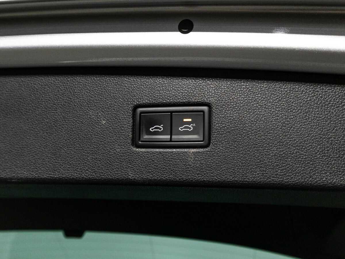 Volkswagen Tiguan 2019 года с пробегом. Фото: #12