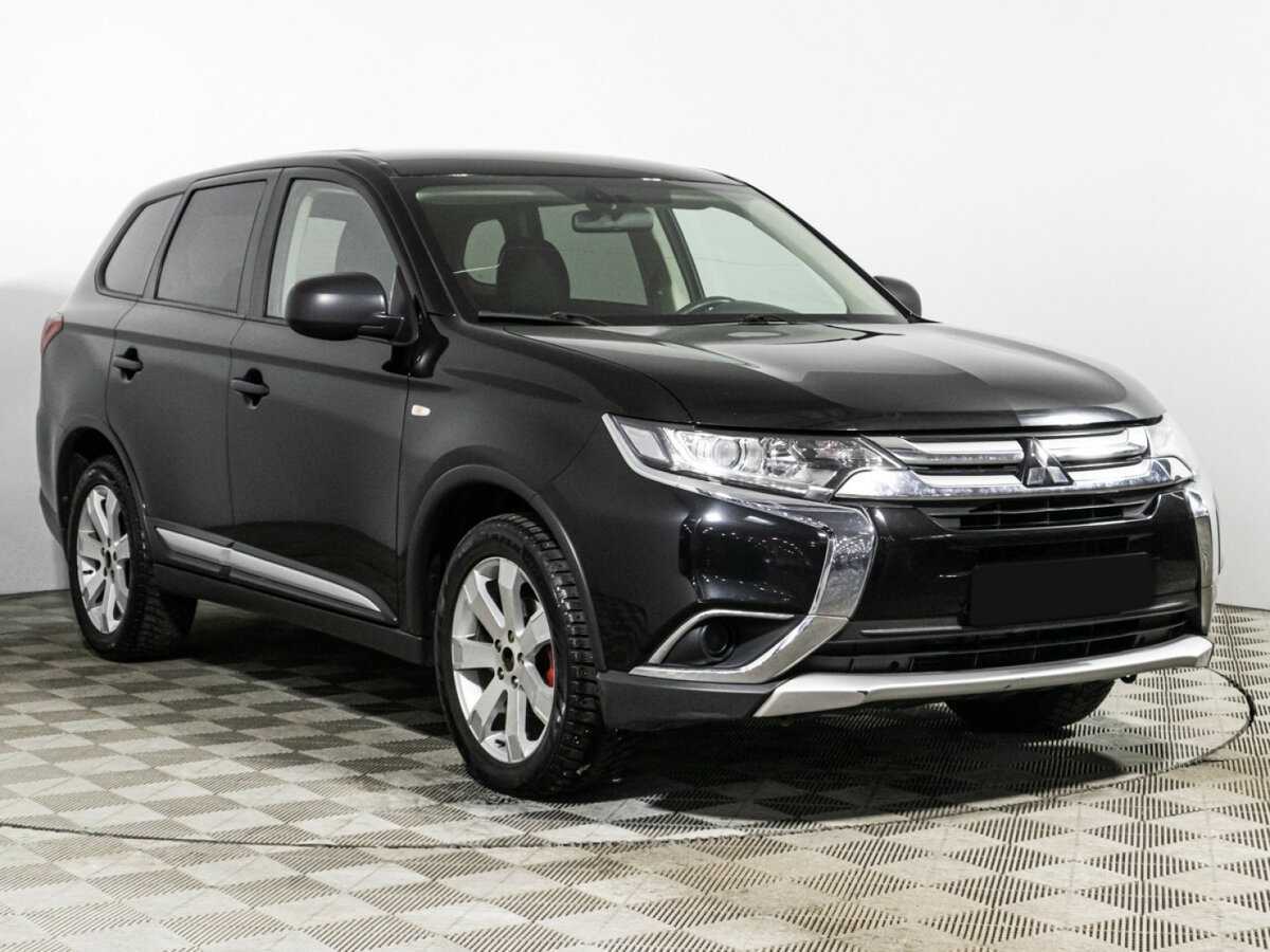 Mitsubishi Outlander 2018 года с пробегом. Фото: #2
