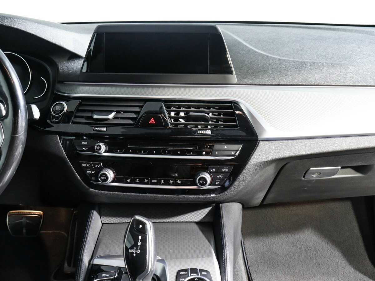 BMW 5 серии 2018 года с пробегом. Фото: #8