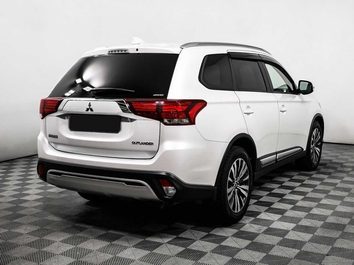 Mitsubishi Outlander 2019 года с пробегом. Фото: #4