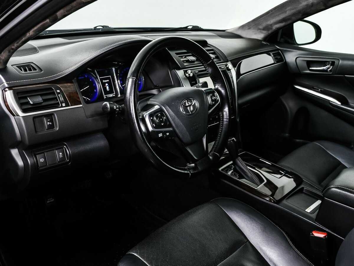 Toyota Camry 2017 года с пробегом. Фото: #11