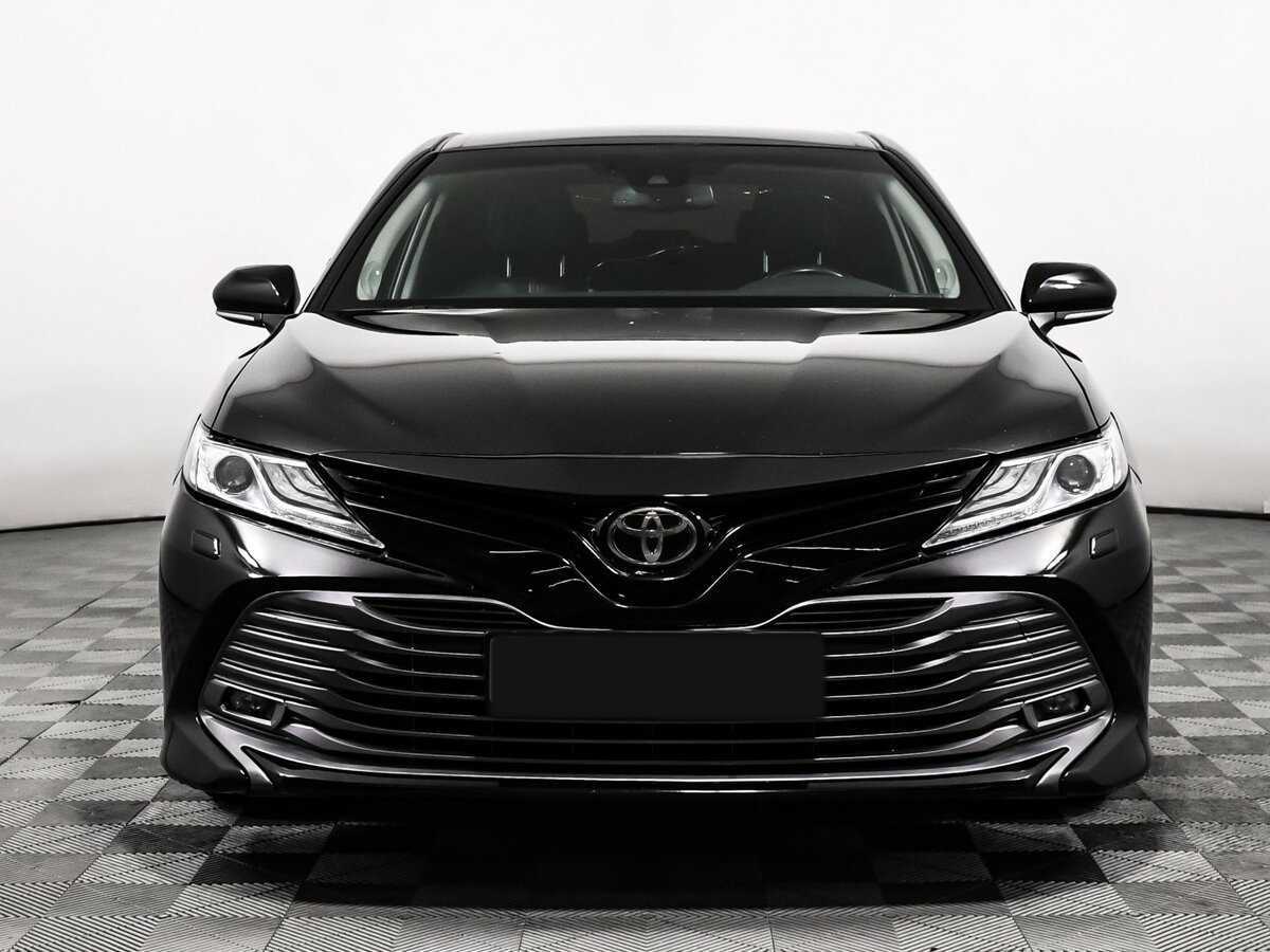 Toyota Camry 2019 года с пробегом. Фото: #1