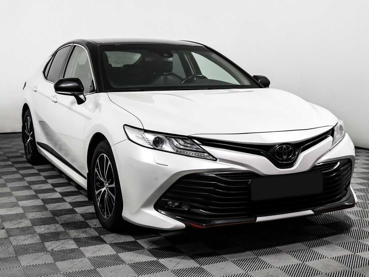 Toyota Camry 2020 года с пробегом. Фото: #2