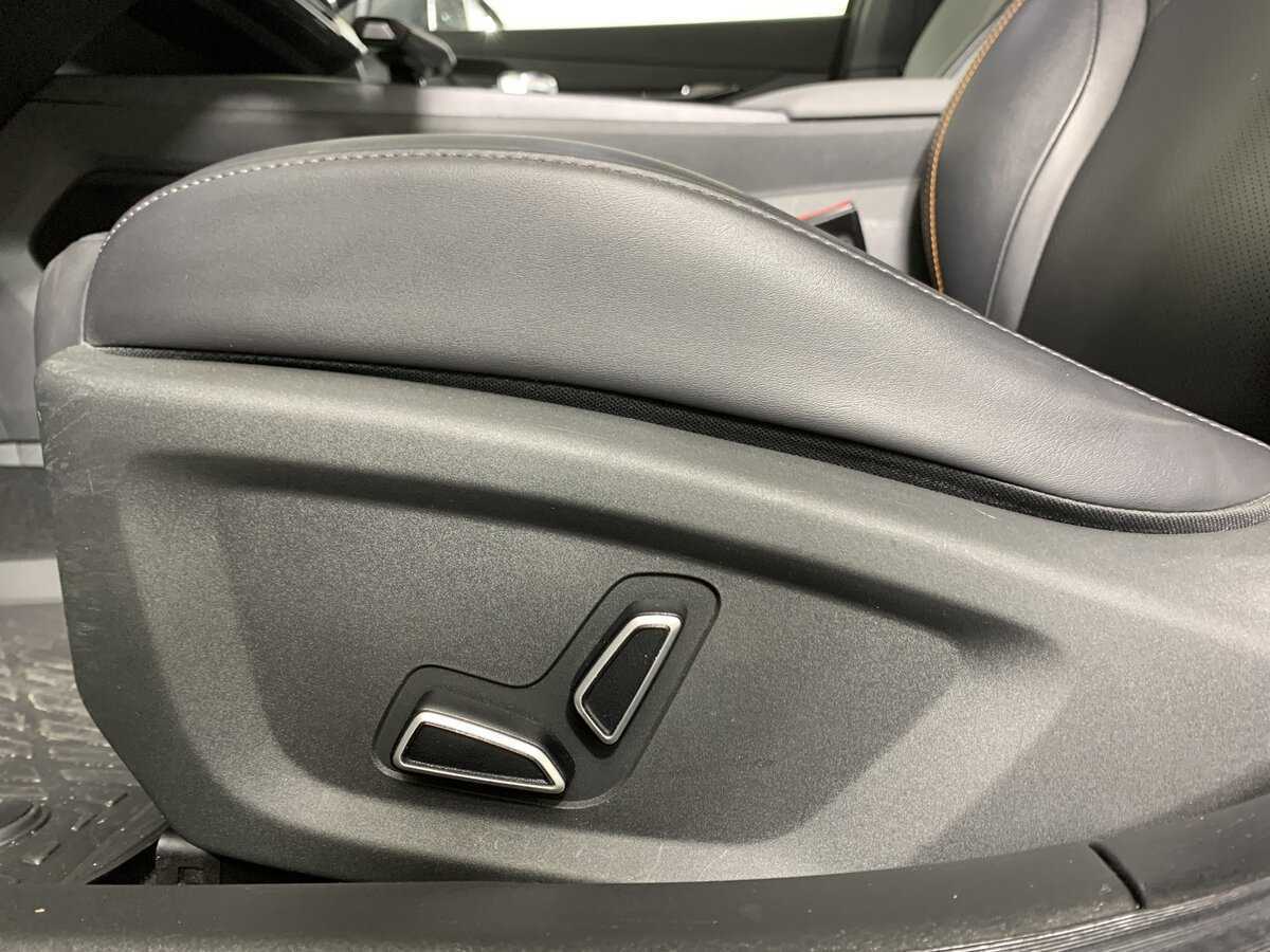 Changan UNI-V 2023 года с пробегом. Фото: #16