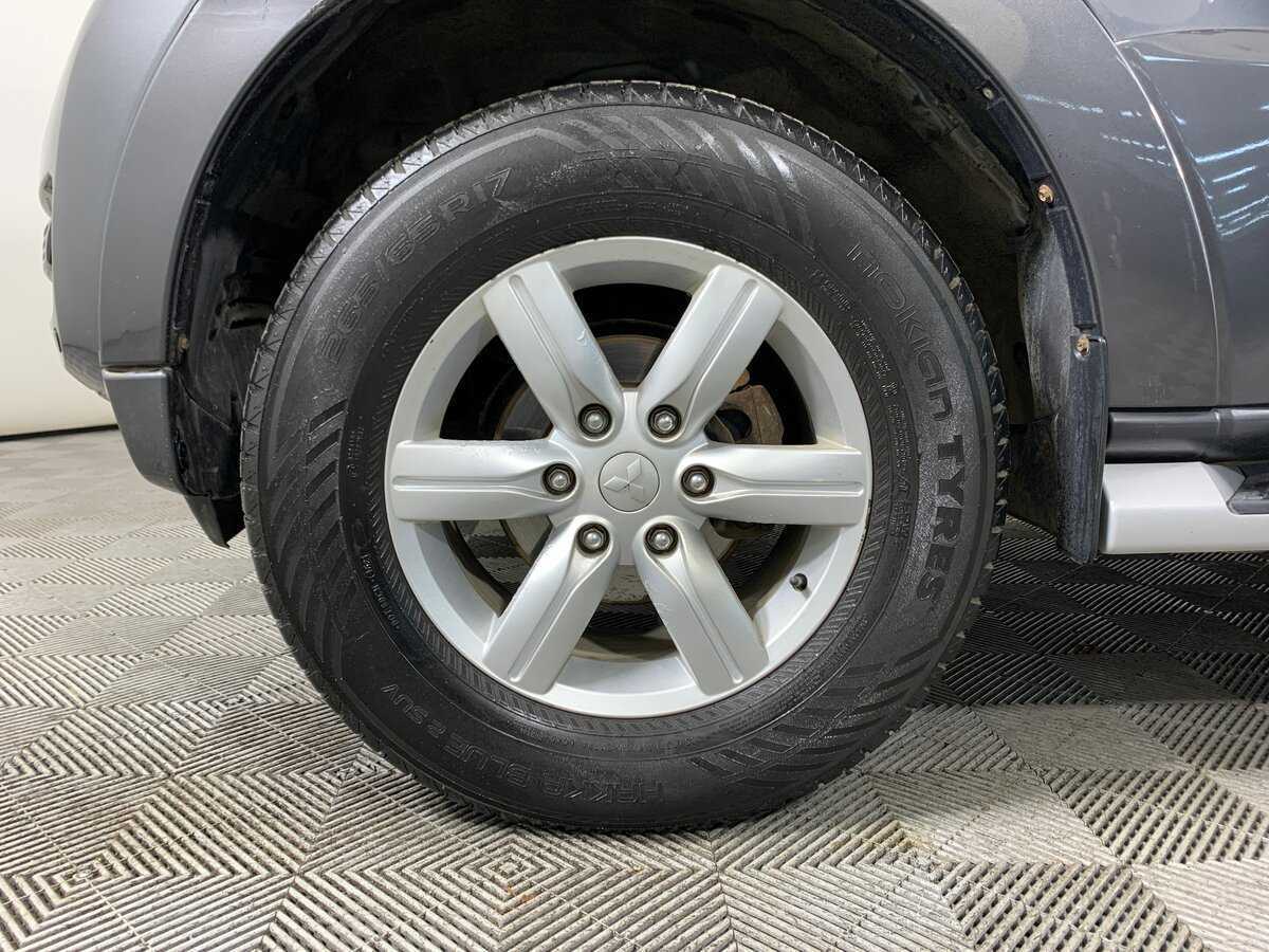 Mitsubishi Pajero 2015 года с пробегом. Фото: #8