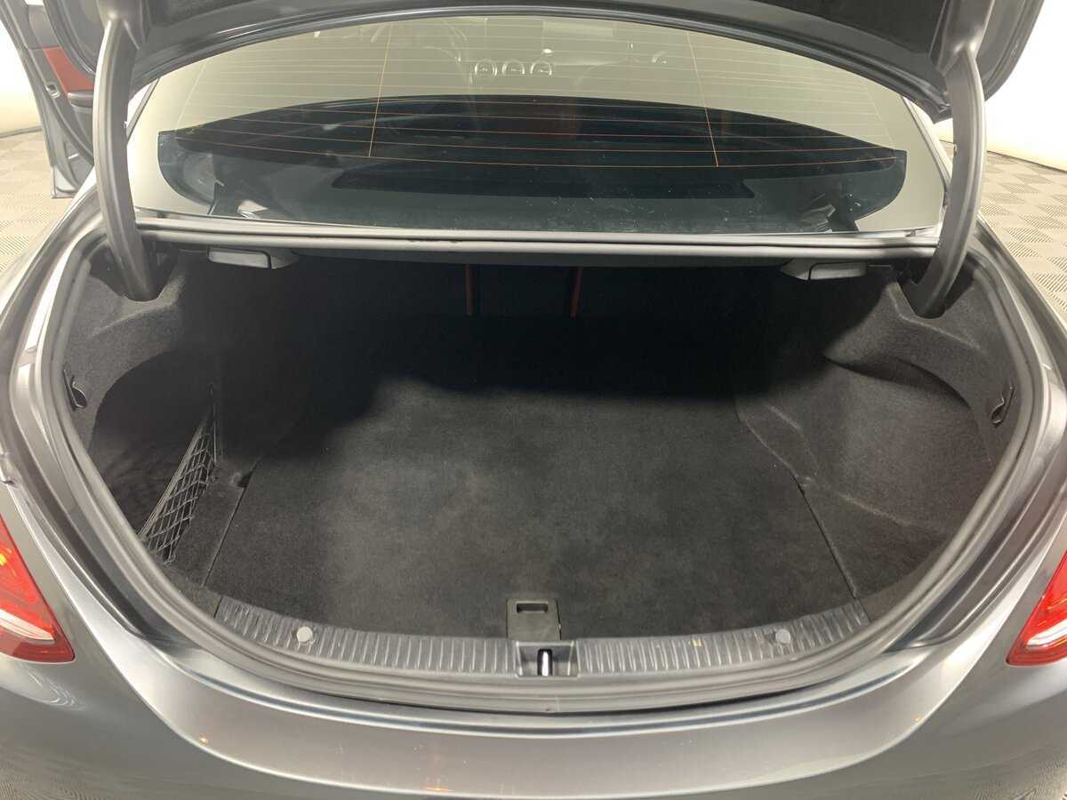 Mercedes-Benz C-Класс 2018 года с пробегом. Фото: #19