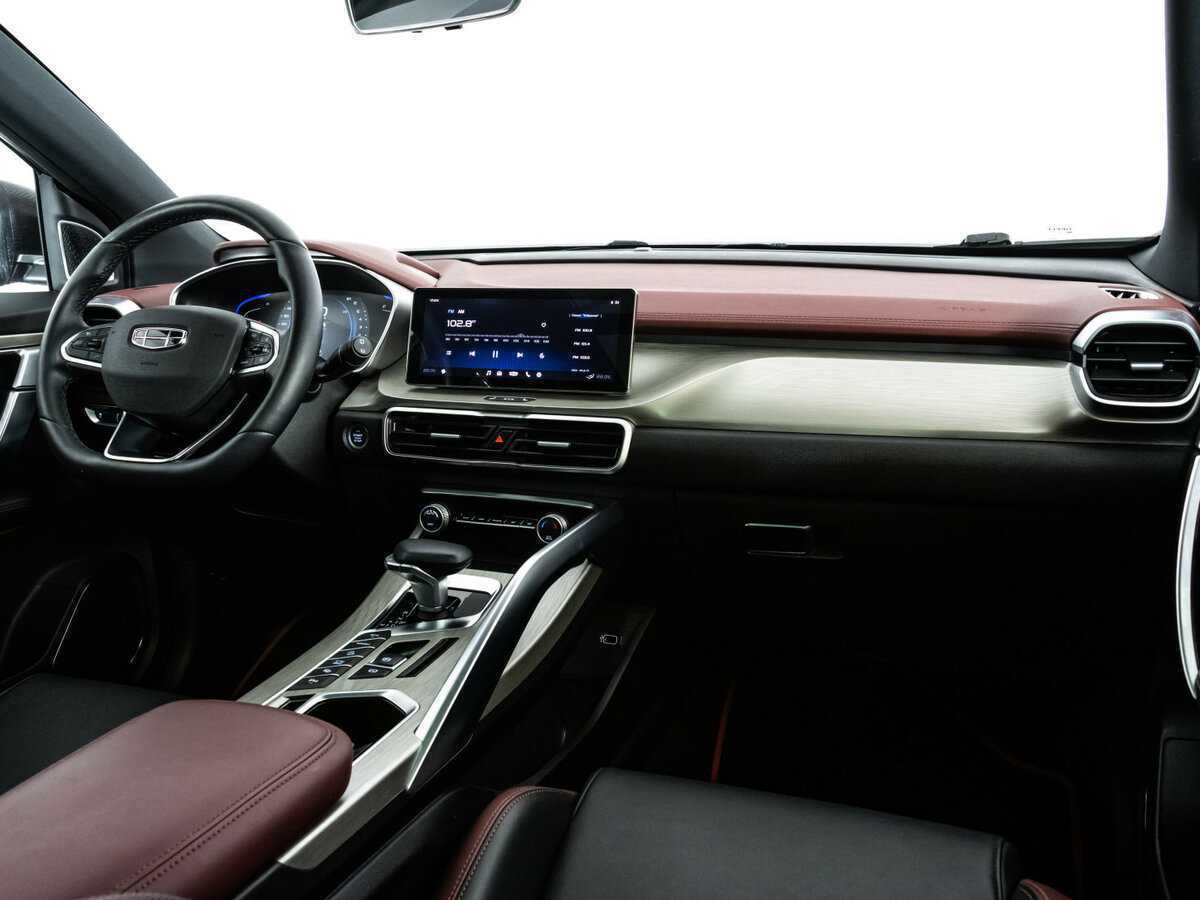 Geely Coolray 2023 года с пробегом. Фото: #6