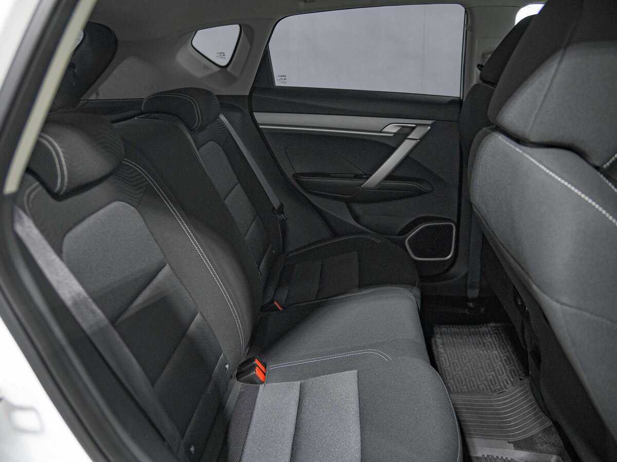 Geely Coolray 2023 года с пробегом. Фото: #12