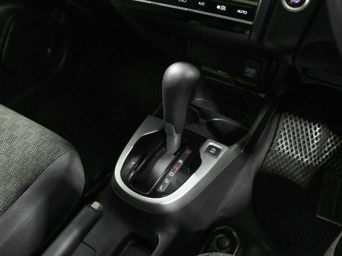 Honda Fit 2016 года с пробегом. Фото: #10