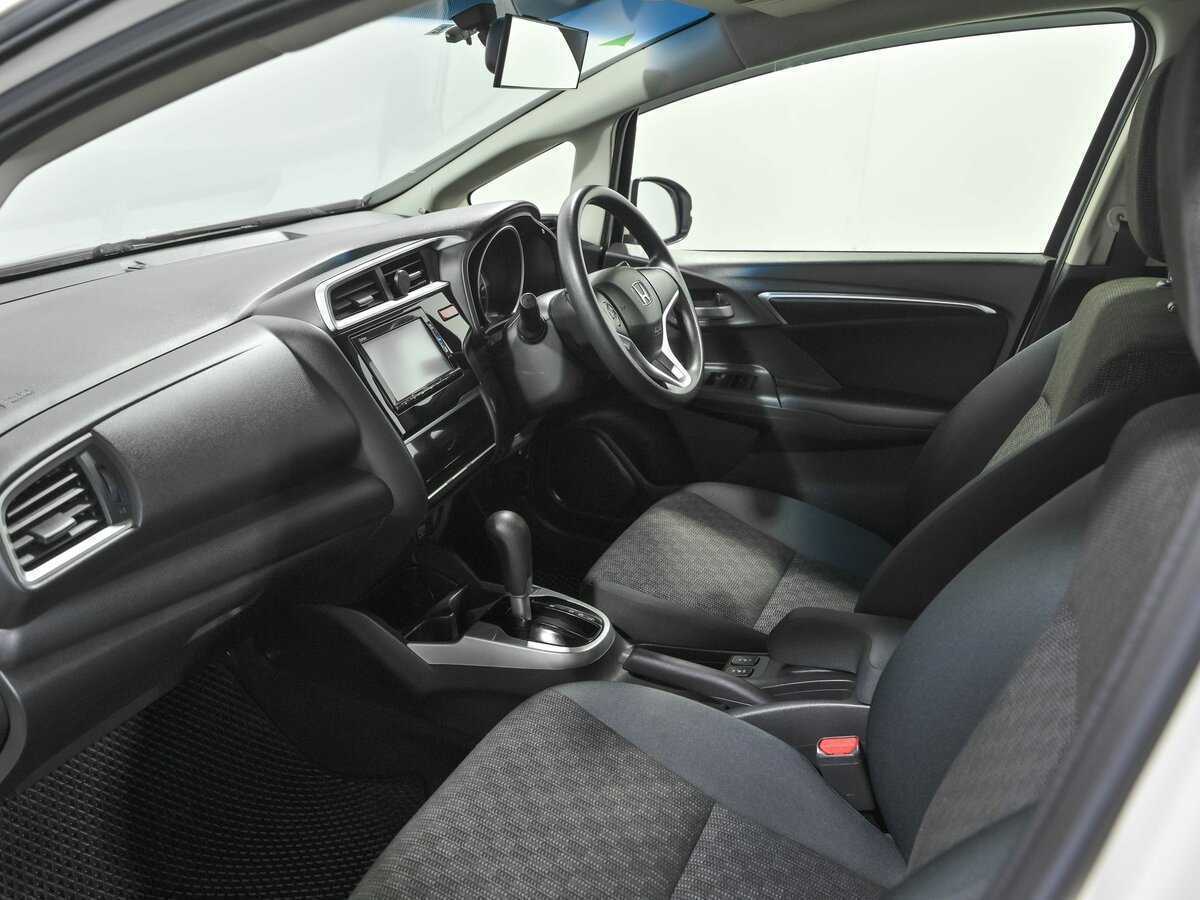 Honda Fit 2016 года с пробегом. Фото: #15