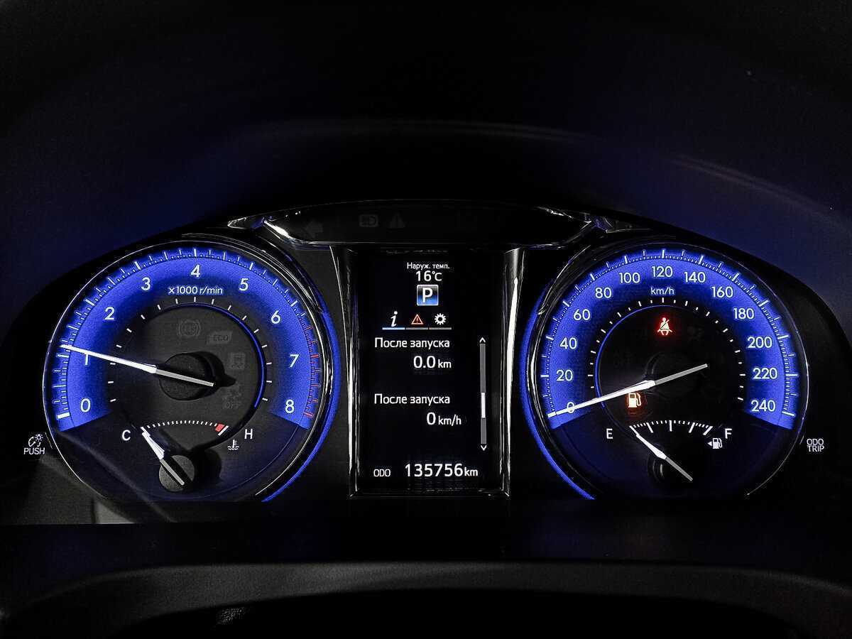 Toyota Camry 2017 года с пробегом. Фото: #12