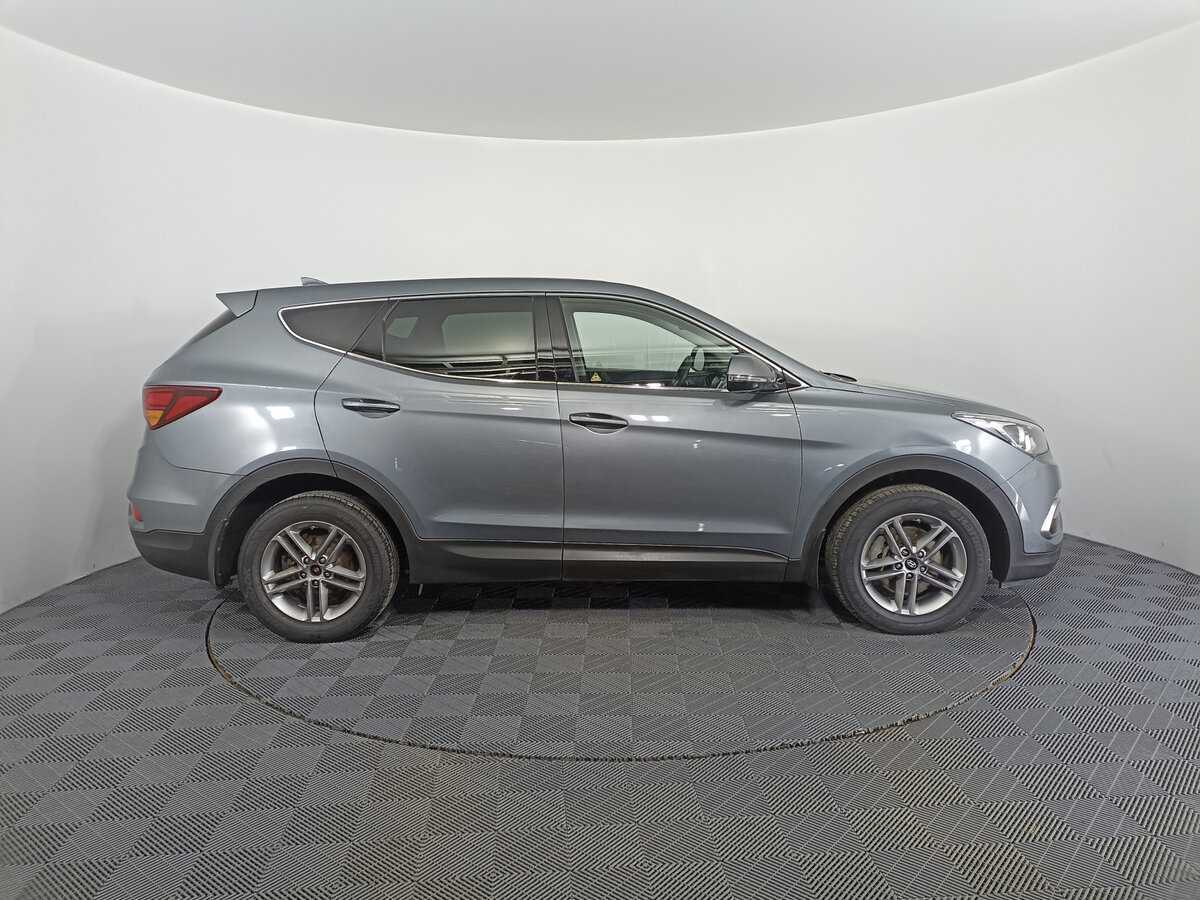 Hyundai Santa Fe 2018 года с пробегом. Фото: #3