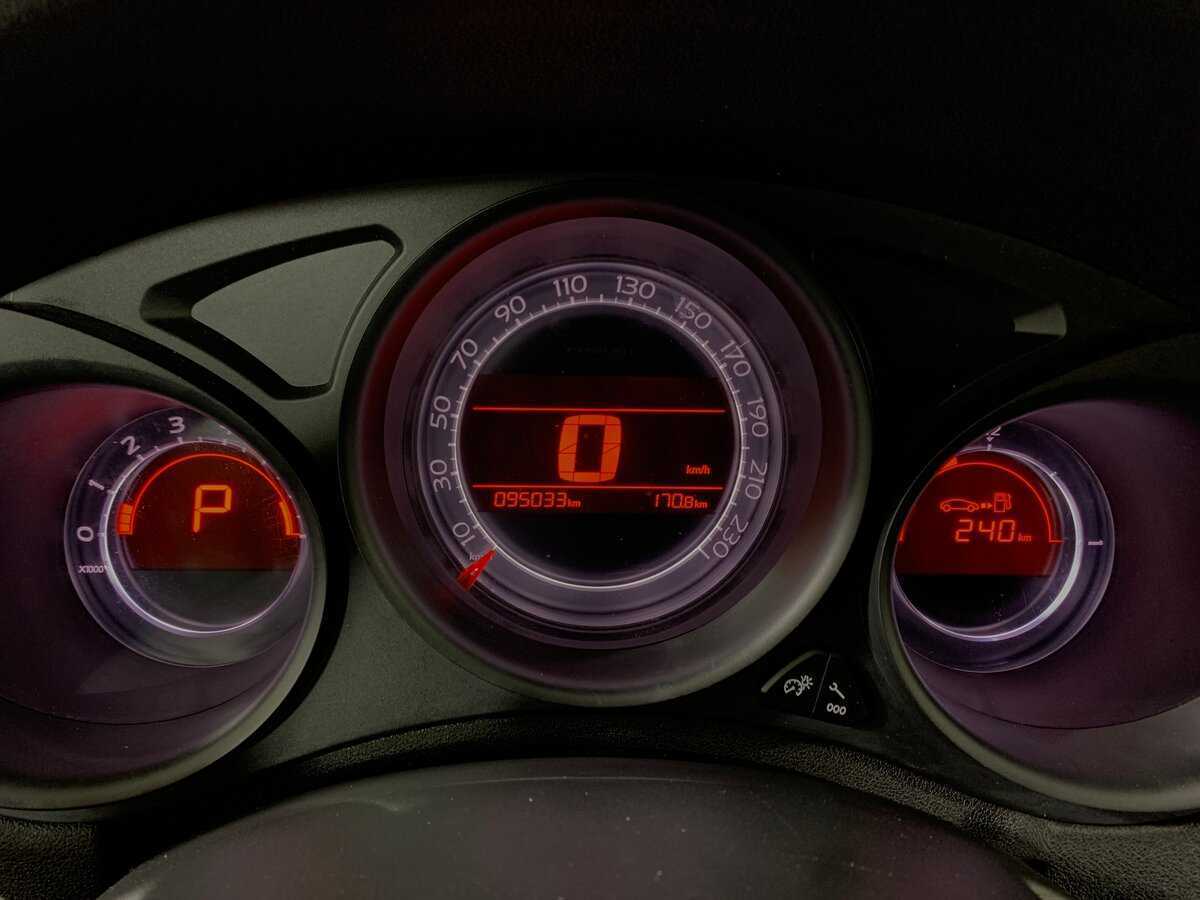 Citroen C4 2015 года с пробегом. Фото: #14