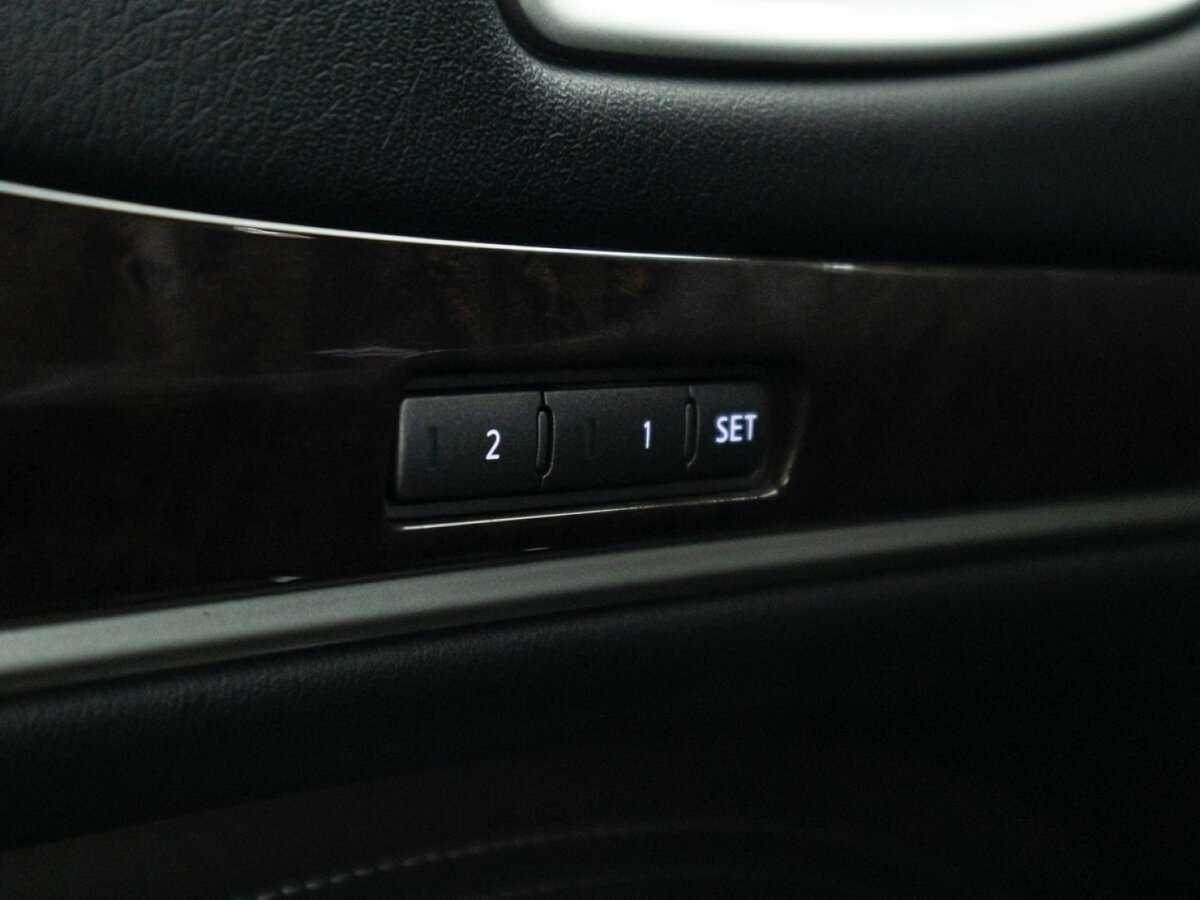 Infiniti QX60 2018 года с пробегом. Фото: #18