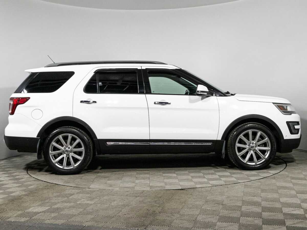 Ford Explorer 2015 года с пробегом. Фото: #3