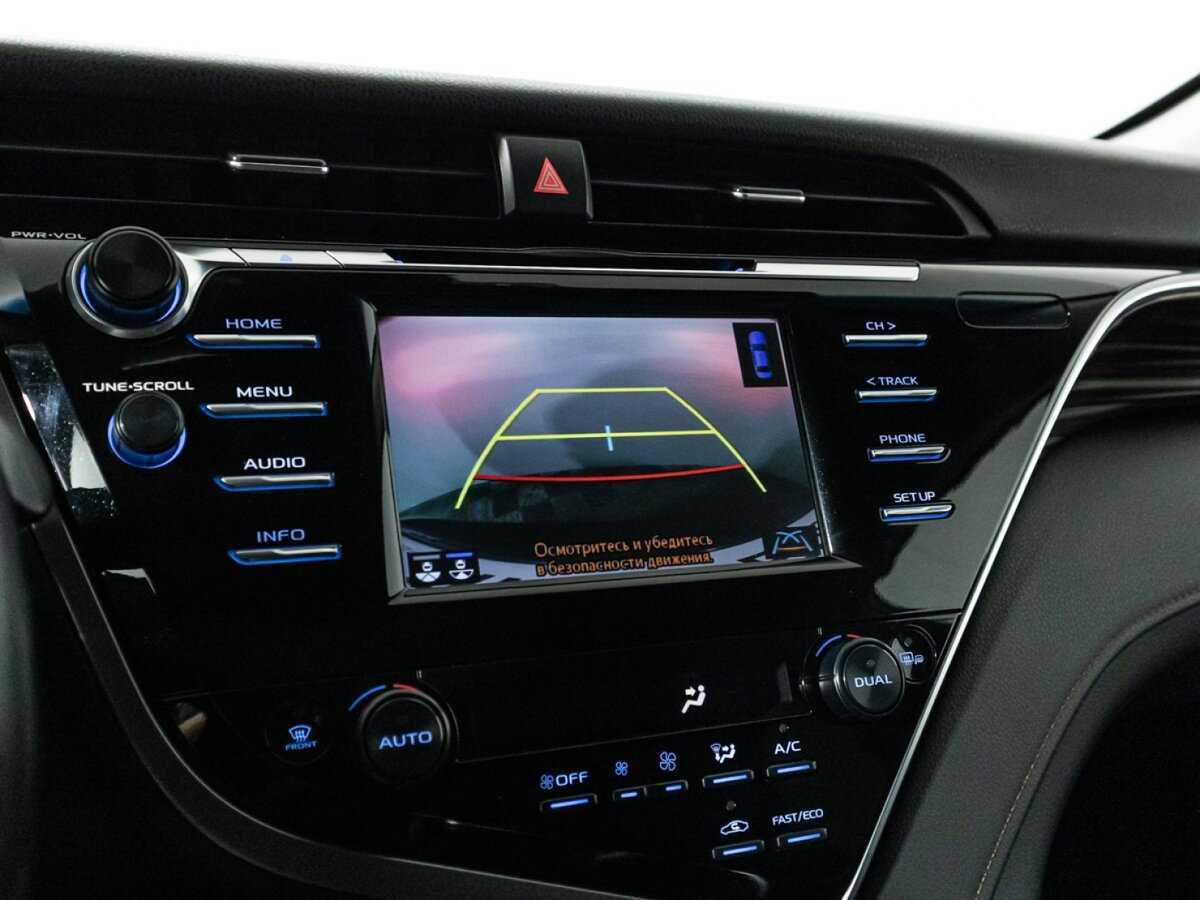 Toyota Camry 2019 года с пробегом. Фото: #17