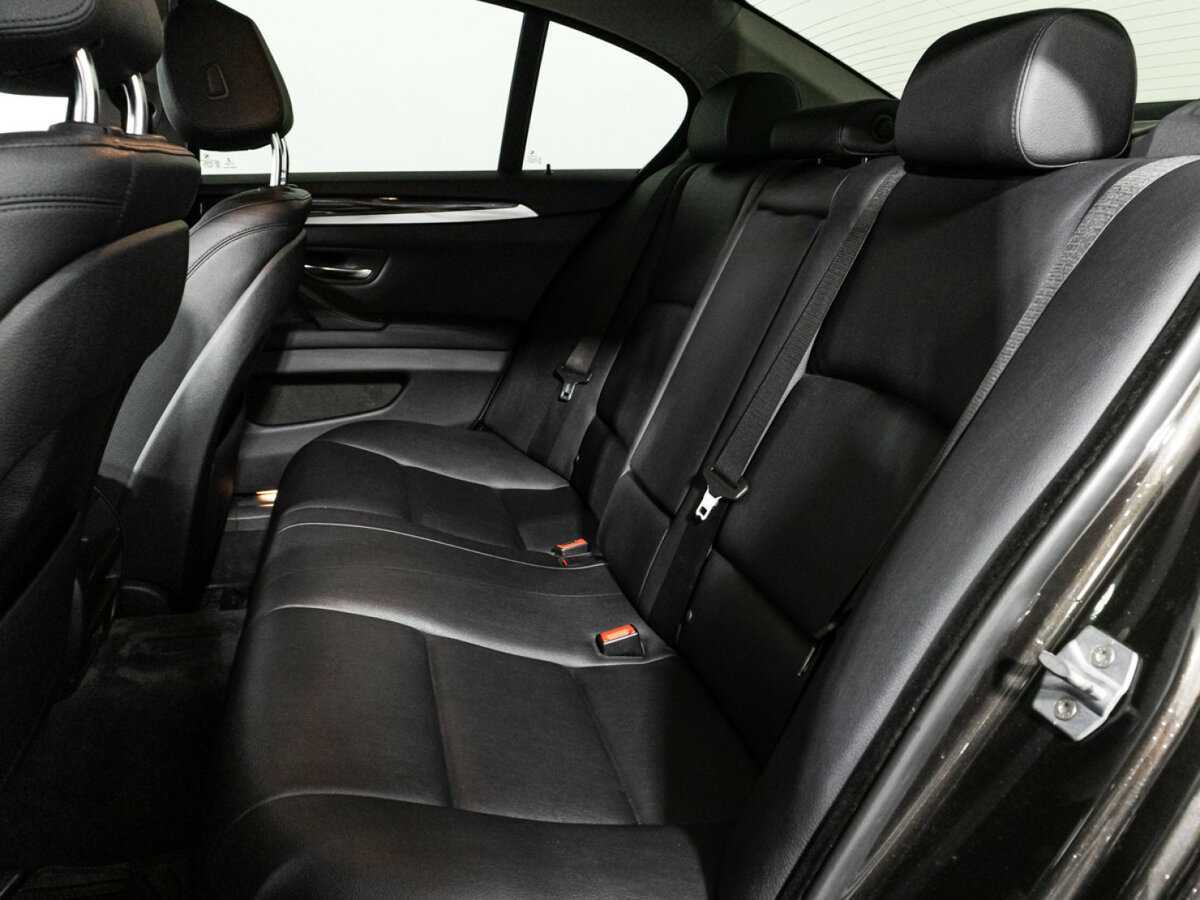BMW 5 серии 2016 года с пробегом. Фото: #9