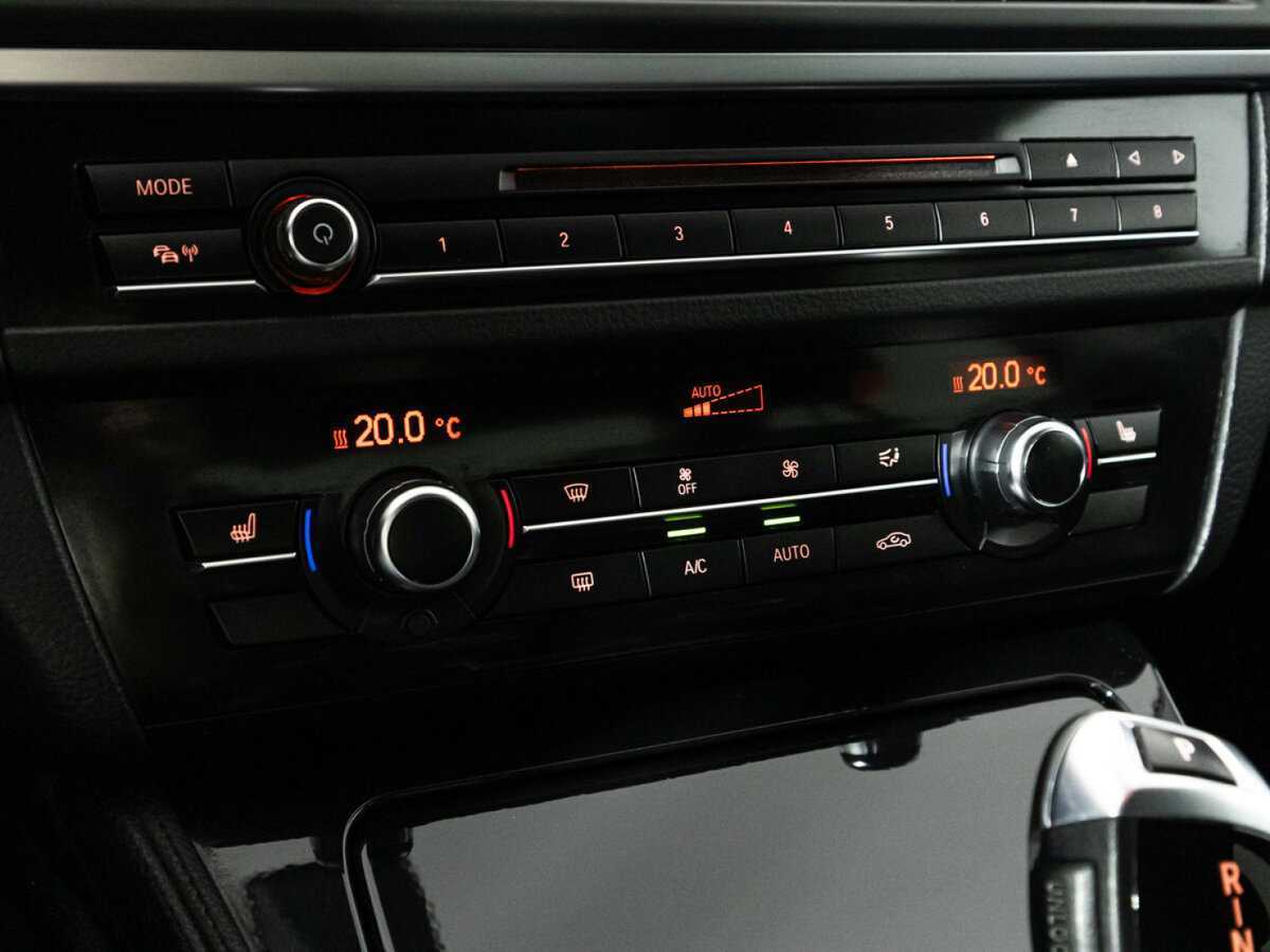 BMW 5 серии 2016 года с пробегом. Фото: #18