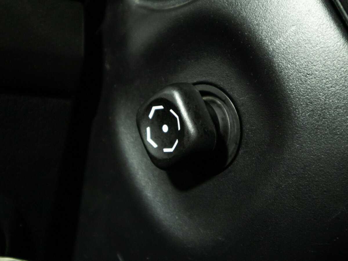 Toyota Land Cruiser Prado 2012 года с пробегом. Фото: #18