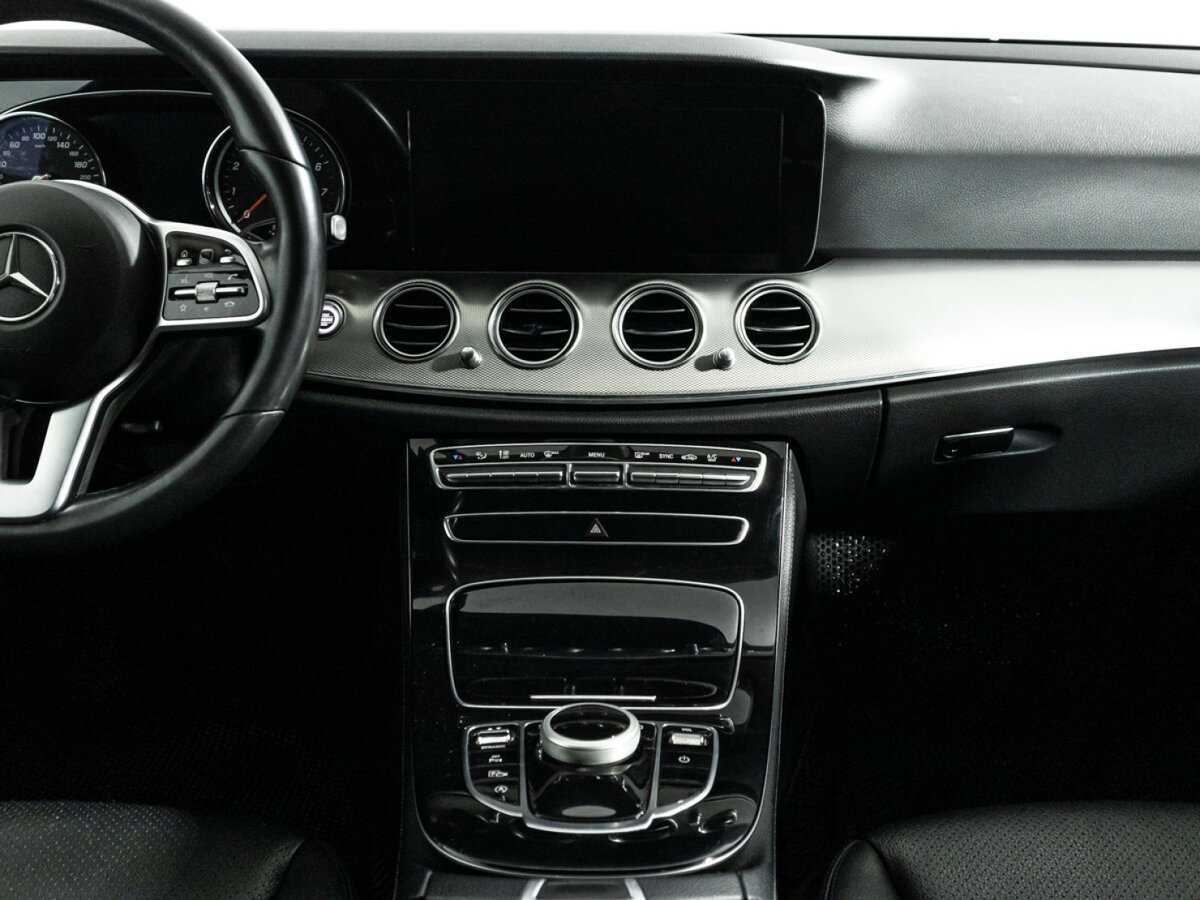 Mercedes-Benz E-Класс 2019 года с пробегом. Фото: #13