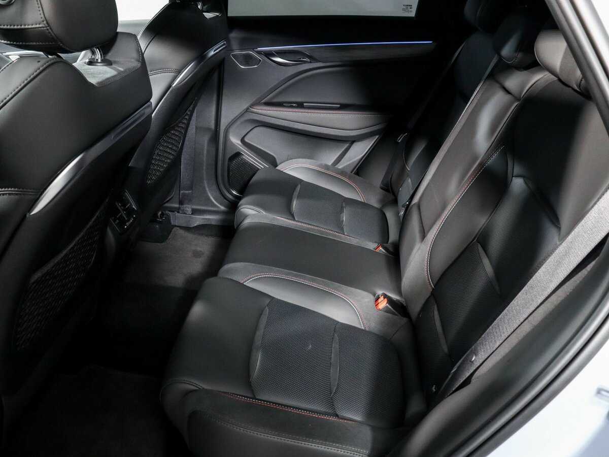 Geely Tugella 2024 года с пробегом. Фото: #9