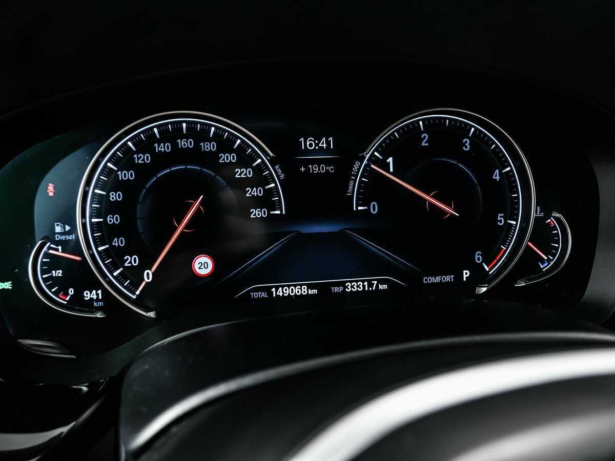 BMW 5 серии 2018 года с пробегом. Фото: #9