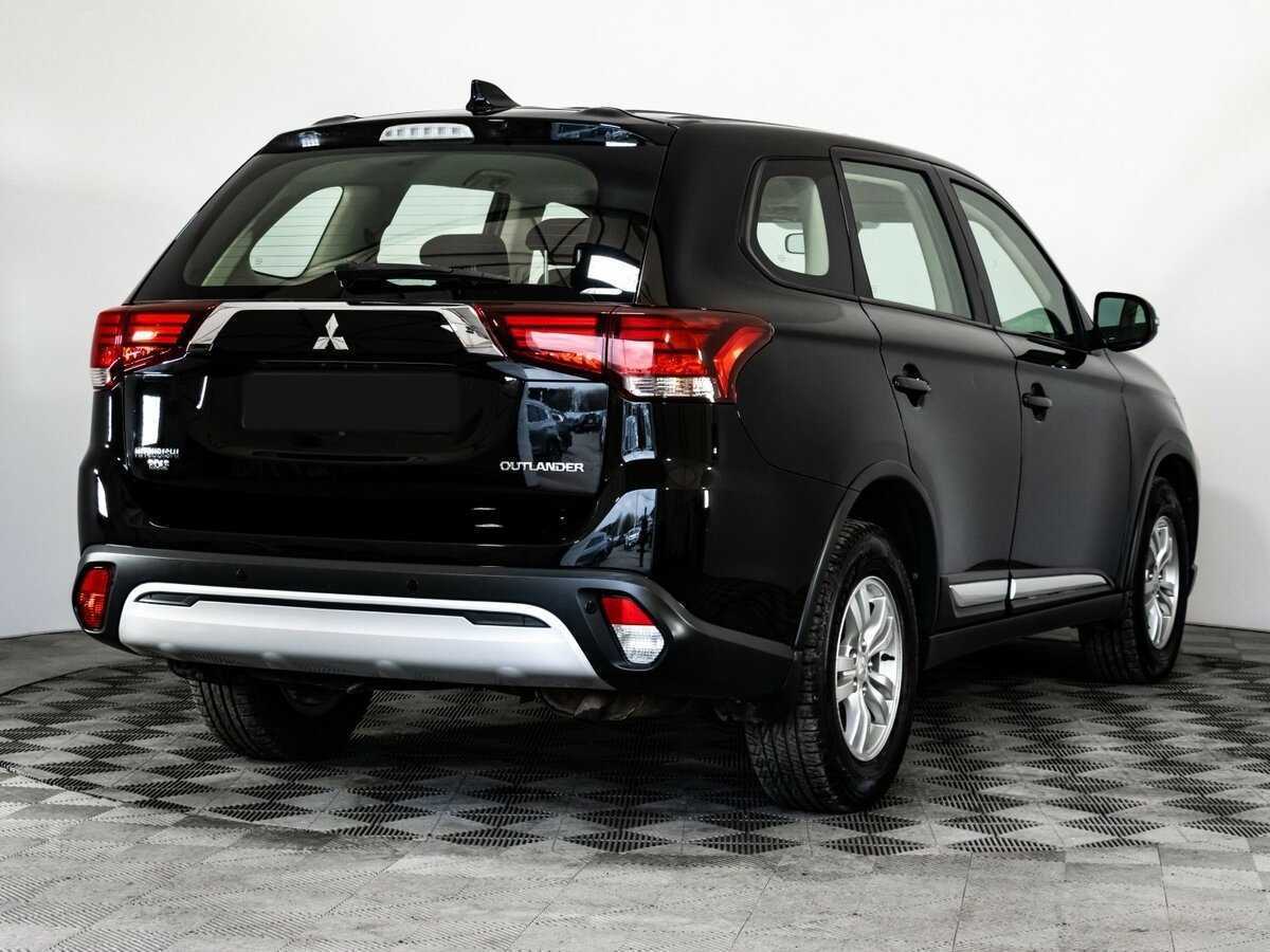 Mitsubishi Outlander 2018 года с пробегом. Фото: #3