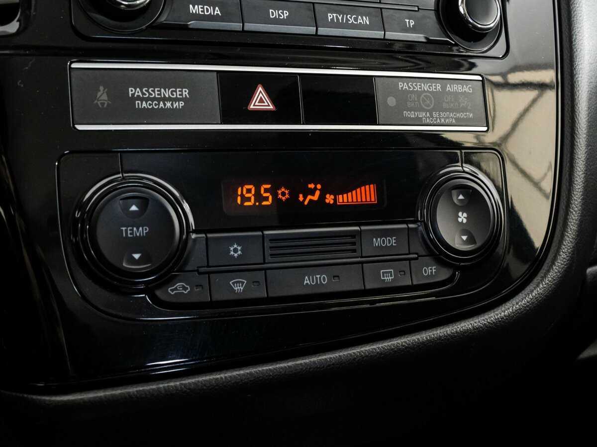 Mitsubishi Outlander 2018 года с пробегом. Фото: #11