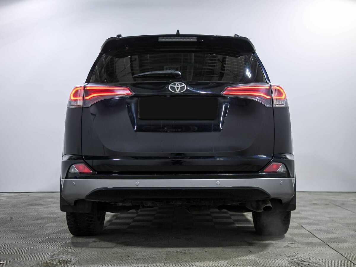 Toyota RAV4 2017 года с пробегом. Фото: #4