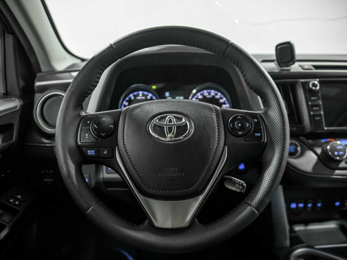 Toyota RAV4 2017 года с пробегом. Фото: #8