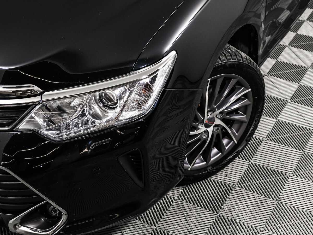 Toyota Camry 2018 года с пробегом. Фото: #13