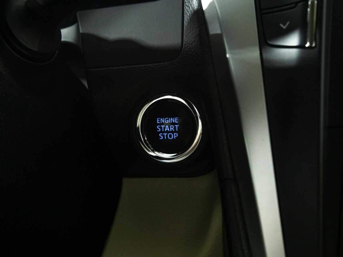 Toyota Camry 2016 года с пробегом. Фото: #18