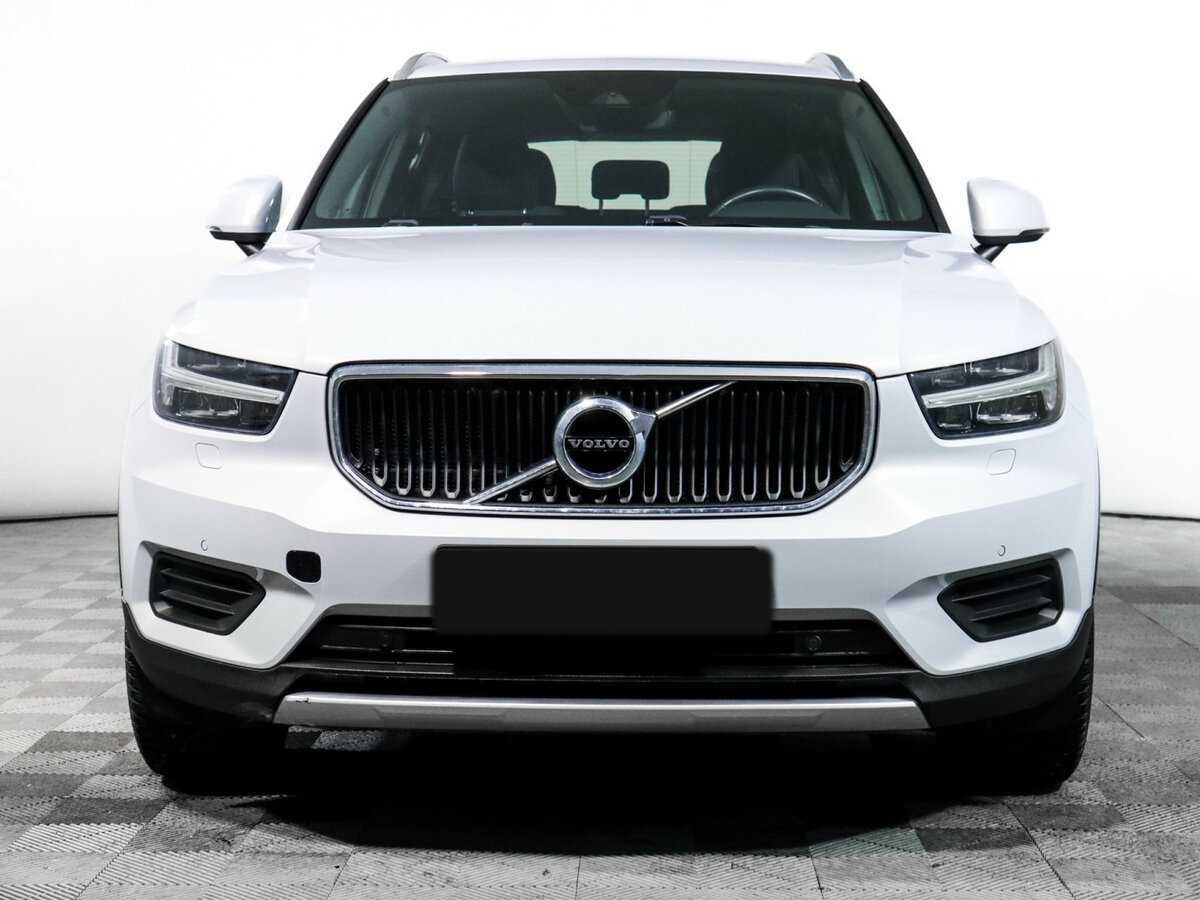 Volvo XC40 2020 года с пробегом. Фото: #1