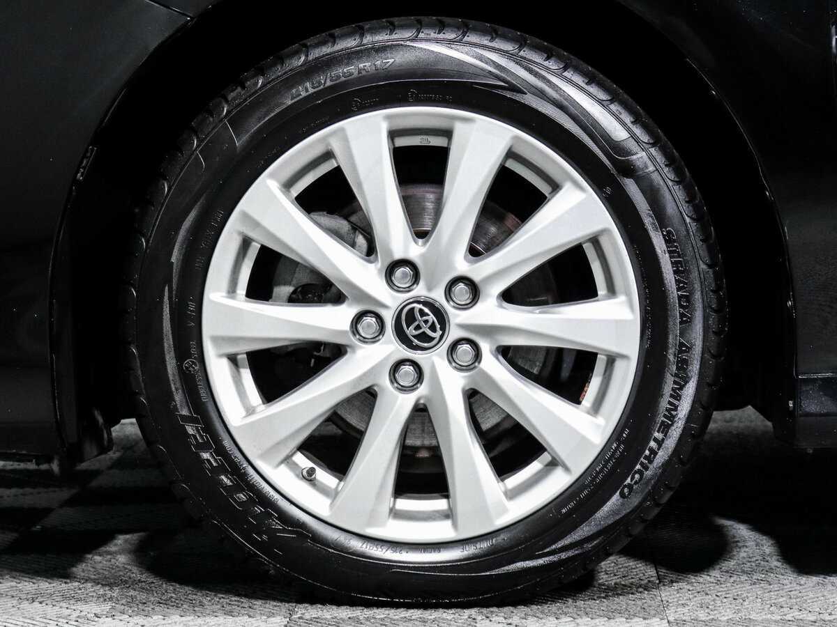 Toyota Camry 2019 года с пробегом. Фото: #13