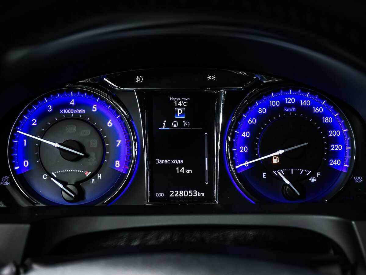 Toyota Camry 2017 года с пробегом. Фото: #9