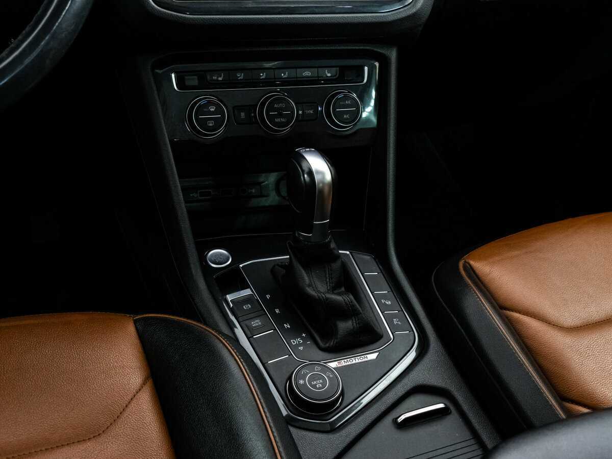 Volkswagen Tiguan 2018 года с пробегом. Фото: #13