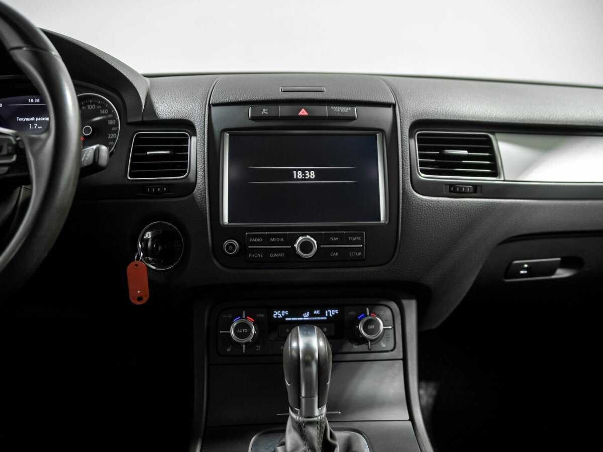 Volkswagen Touareg 2013 года с пробегом. Фото: #9