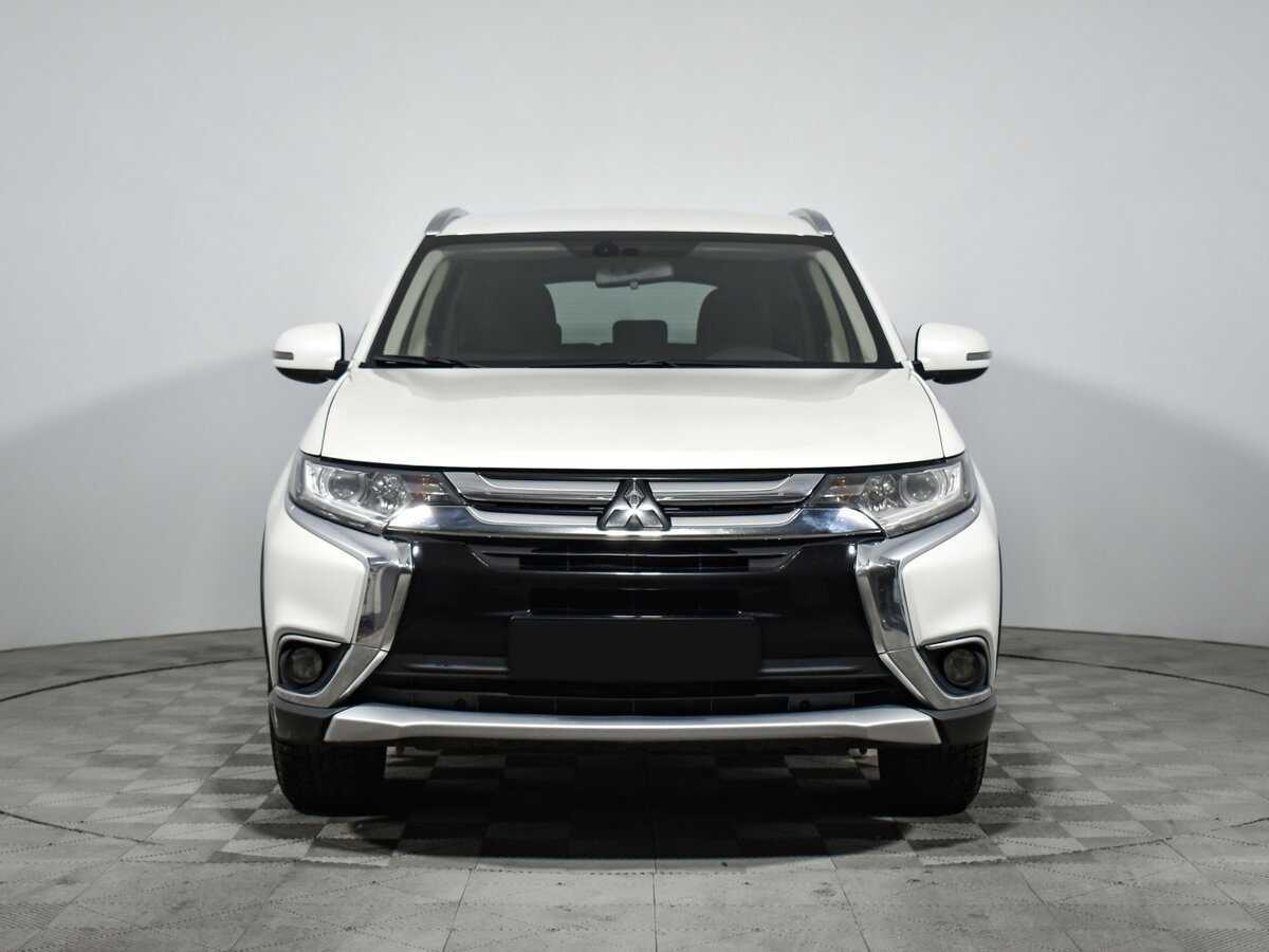 Mitsubishi Outlander 2018 года с пробегом. Фото: #1