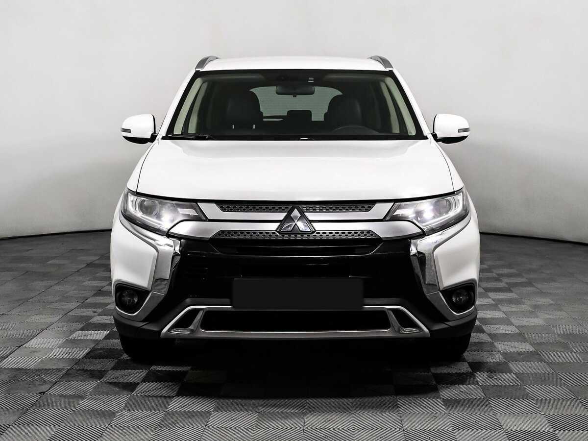Mitsubishi Outlander 2019 года с пробегом. Фото: #1