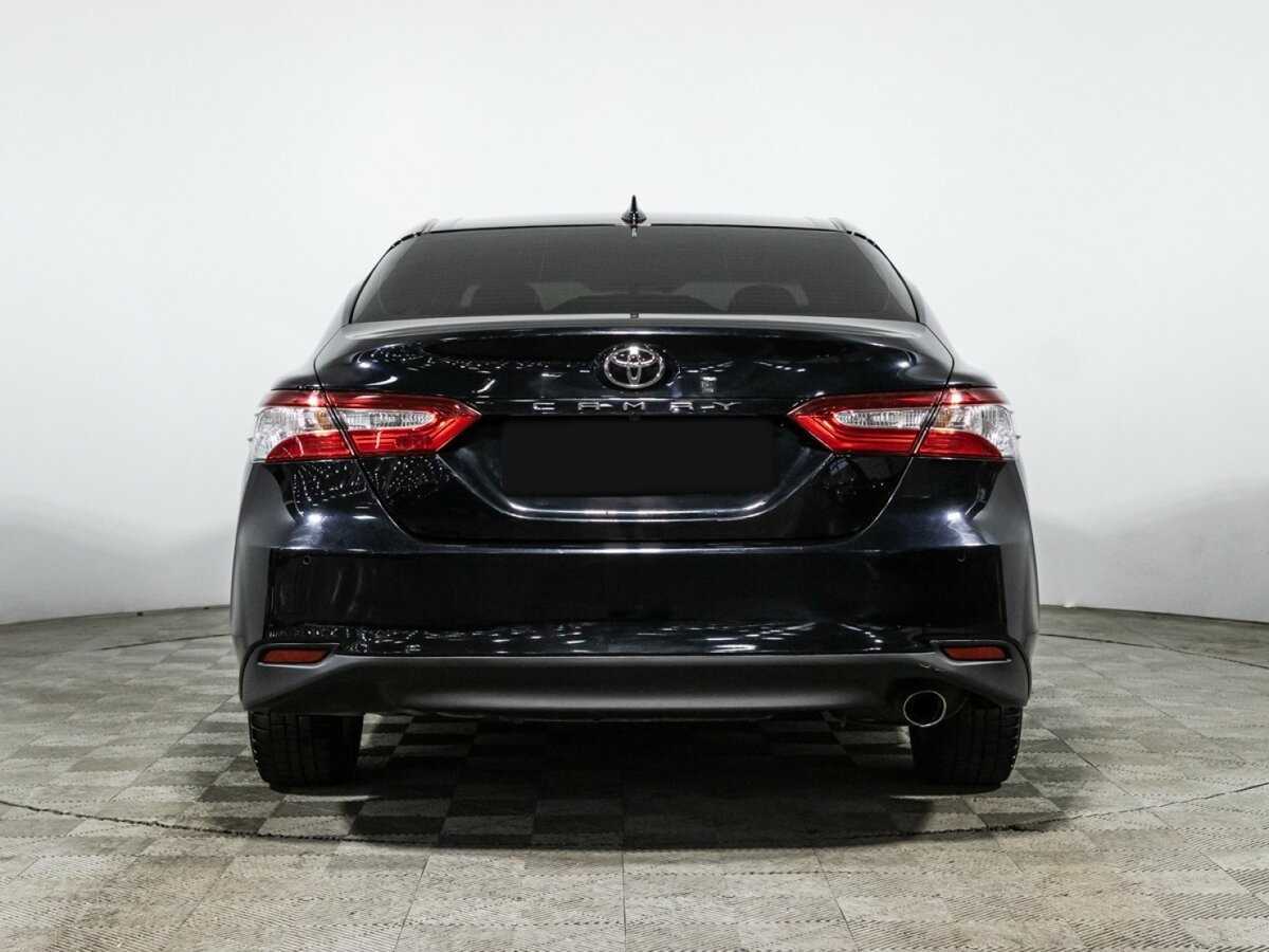 Toyota Camry 2019 года с пробегом. Фото: #5