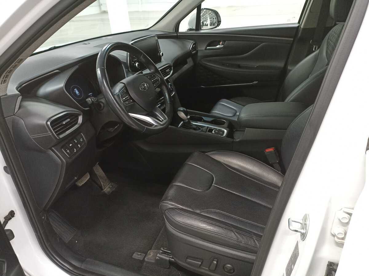 Hyundai Santa Fe 2018 года с пробегом. Фото: #15